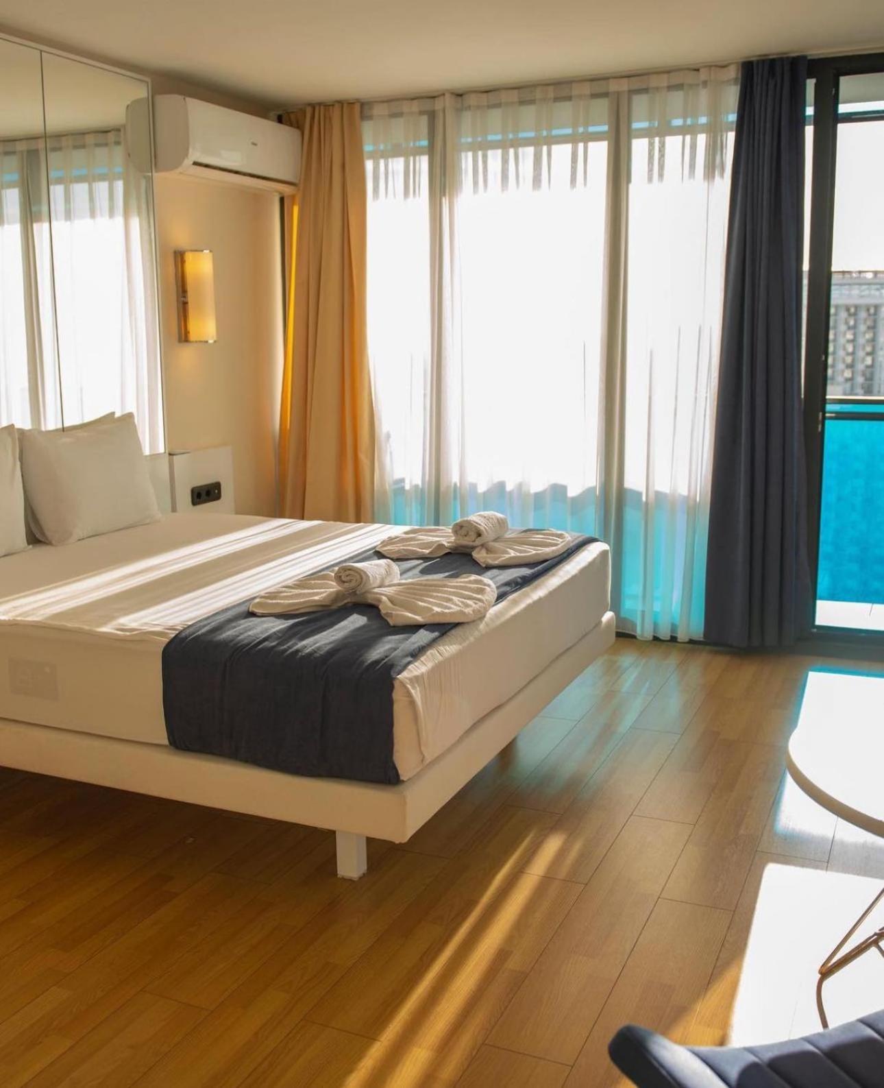 Luxury Panorama Sea View Apartment & Central Батумі Екстер'єр фото