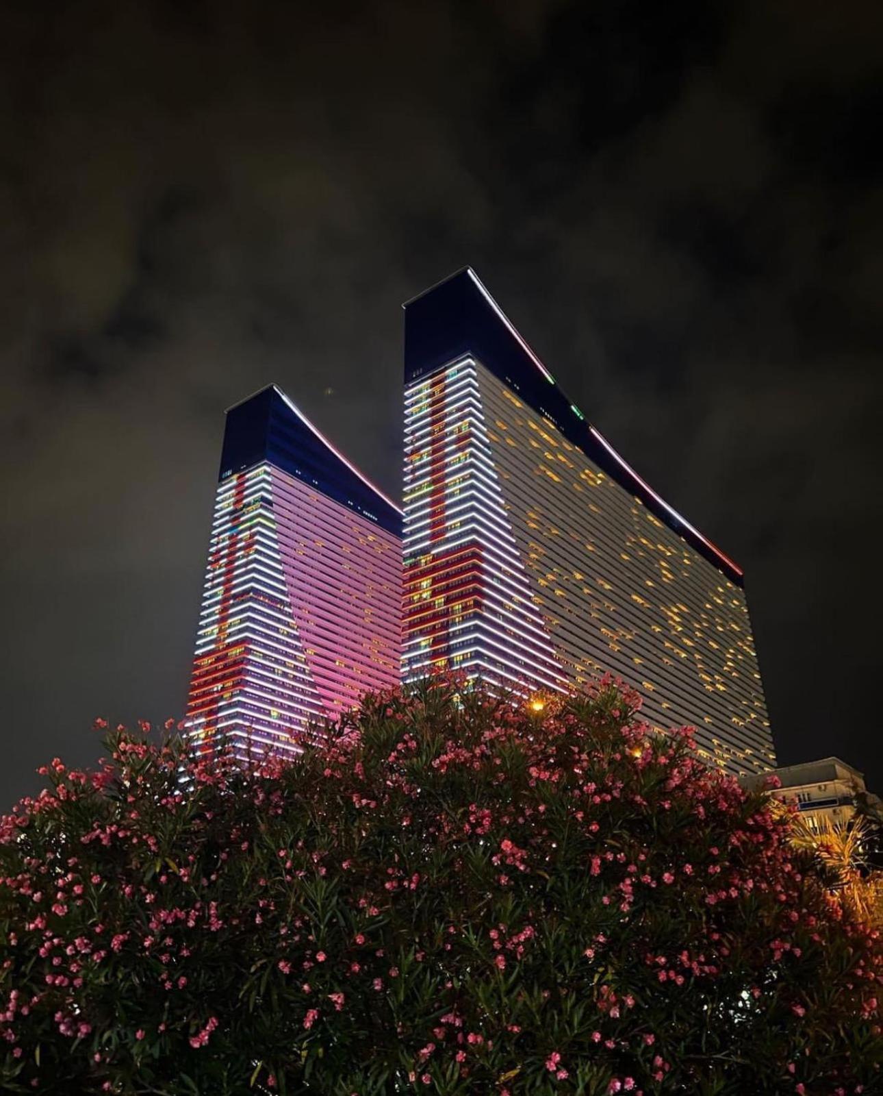 Luxury Panorama Sea View Apartment & Central Батумі Екстер'єр фото
